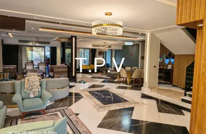 Villa - 5 Bedrooms - 4 Bathrooms for sale in Zizinia Gardens - Ext North Inves Area - New Cairo City - Cairo