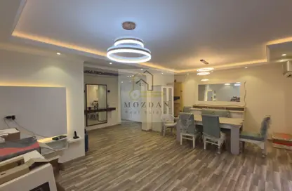 Apartment - 3 Bedrooms - 2 Bathrooms for sale in 10th Sector - Zahraa El Maadi - Hay El Maadi - Cairo