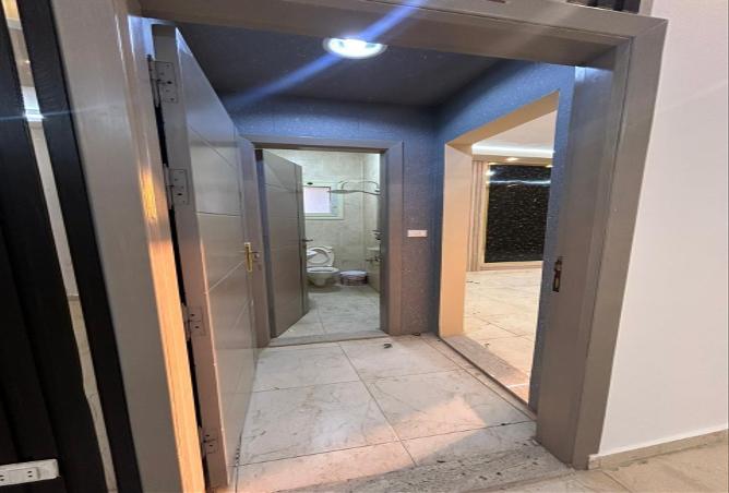 77872534 - Property Image 2