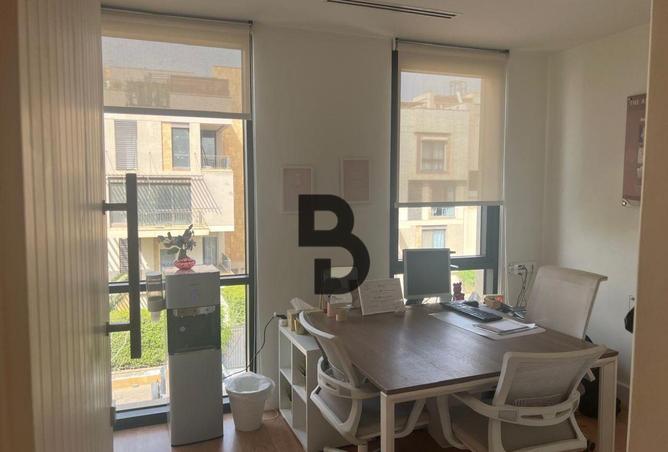 82102064 - Property Image 3