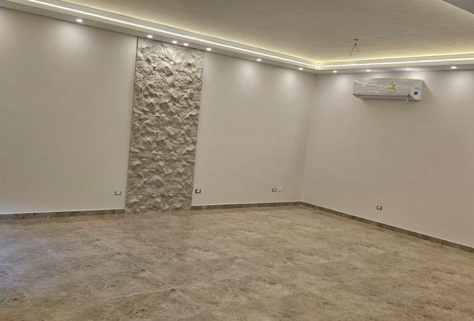 8588849 - Property Image 2