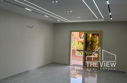 Apartment - 3 Bedrooms - 3 Bathrooms for sale in Al Khamayel city - Sheikh Zayed Compounds - Sheikh Zayed City - Giza