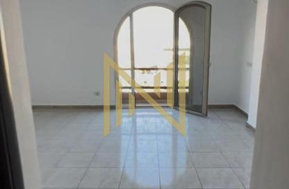 Apartment - 3 Bedrooms - 2 Bathrooms for rent in Green 3 - 2nd District - Sheikh Zayed City - Giza
