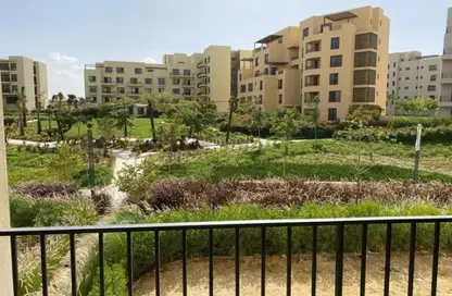 Apartment - 3 Bedrooms - 3 Bathrooms for sale in Dream Land St. - Dream Land - Al Wahat Road - 6 October City - Giza