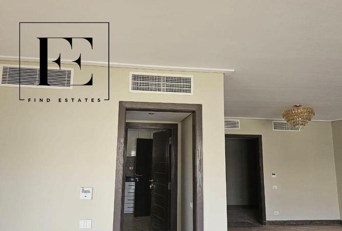 8608600 - Property Image 3