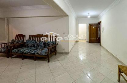 Apartment - 2 Bedrooms - 1 Bathroom for sale in Raml Station - Hay Wasat - Alexandria