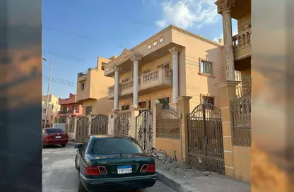 فيلا - 7 حمامات للبيع في بالم فيلا - طريق الواحات - مدينة 6 أكتوبر - الجيزة