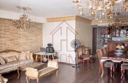 Apartment - 3 Bedrooms - 2 Bathrooms for sale in Zahraa El Maadi - Hay El Maadi - Cairo Apartment - 3 Bedrooms - 2 Bathrooms for sale in Zahraa El Maadi - Hay El Maadi - Cairo