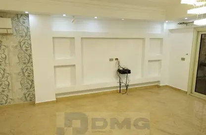 منزل مزدوج - 4 غرف نوم - 4 حمامات للايجار في بيراميدز ووك - وصلة دهشور الجنوبية - مدينة 6 أكتوبر - الجيزة