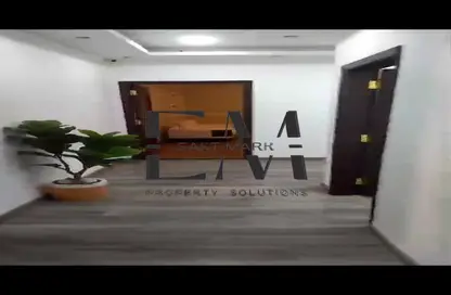 Apartment - 5 Bedrooms - 4 Bathrooms for sale in Service Road - Ganoob El Acadimia - New Cairo City - Cairo