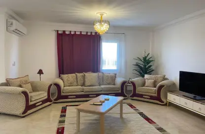 شقة - 3 غرف نوم - 3 حمامات للايجار في B8 - مدينتي - القاهرة