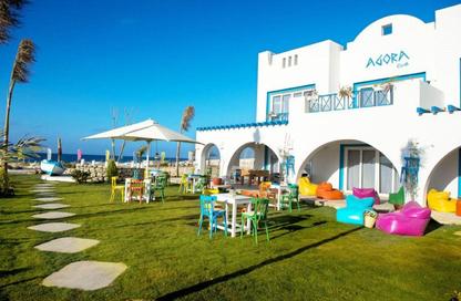 Chalet - 2 Bedrooms - 2 Bathrooms for sale in Mountain View - Ras Al Hekma - North Coast
