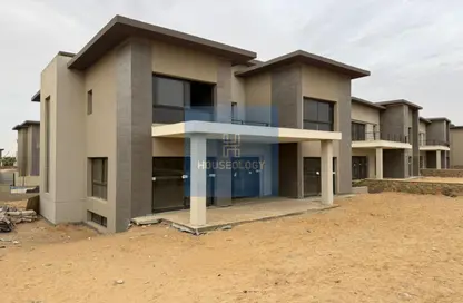 Villa - 3 Bedrooms - 4 Bathrooms for sale in Swan Lake Residence - 5th Settlement Compounds - The 5th Settlement - New Cairo City - Cairo