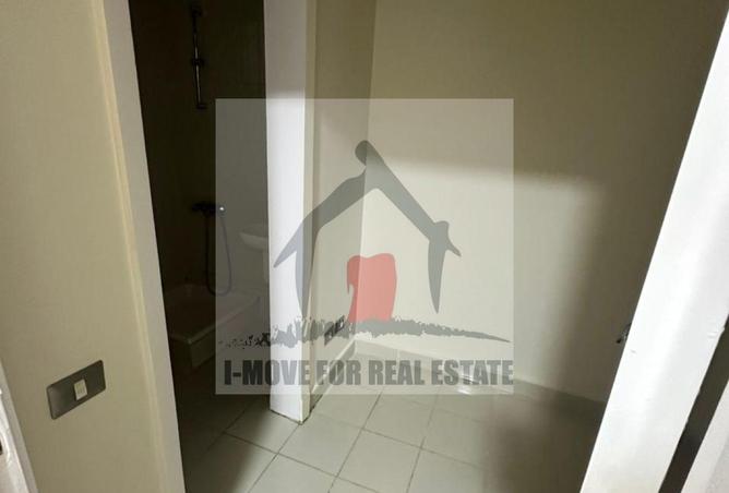 68258689 - Property Image 3