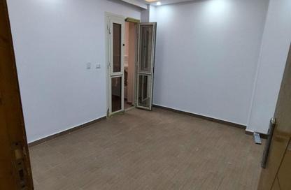 Apartment - 3 Bedrooms - 1 Bathroom for sale in 4th District - 6 October City - Giza