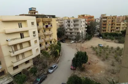 Apartment - 3 Bedrooms - 1 Bathroom for sale in 4th District - 6 October City - Giza