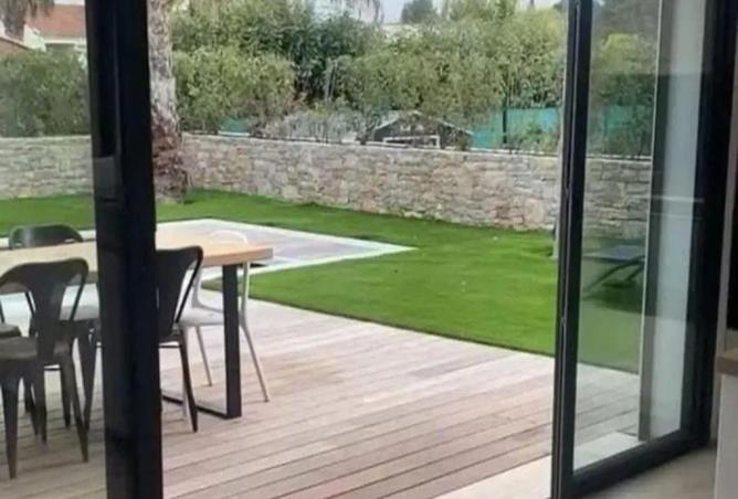 68528147 - Property Image 2