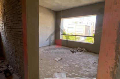 Villa - 3 Bedrooms - 4 Bathrooms for sale in New Giza - Cairo Alexandria Desert Road - 6 October City - Giza