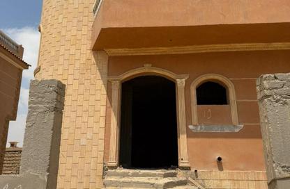 Villa - 4 Bedrooms - 4 Bathrooms for sale in Al Wahat Road - 6 October City - Giza