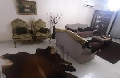 Apartment - 3 Bedrooms - 2 Bathrooms for sale in Nagaty Serag St. - 8th Zone - Nasr City - Cairo