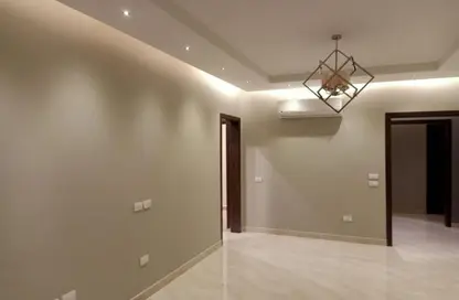 Apartment - 3 Bedrooms - 3 Bathrooms for rent in Westown - Sheikh Zayed Compounds - Sheikh Zayed City - Giza