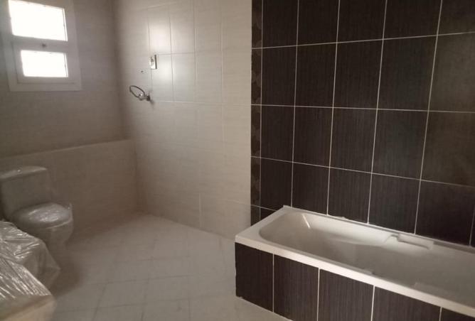 8597310 - Property Image 3