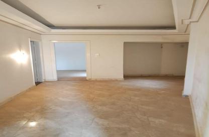 Apartment - 4 Bedrooms - 3 Bathrooms for sale in Al Sheikh Al Maraghi St. - Al Agouza - Giza