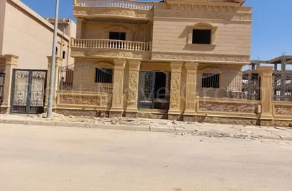 فيلا - 6 غرف نوم - 5 حمامات للبيع في بالم فيلا - طريق الواحات - مدينة 6 أكتوبر - الجيزة