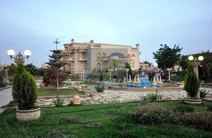 Palace - 7+ Bedrooms - 7+ Bathrooms for sale in Al Hayah Residence - 3rd District West - Shorouk City - Cairo