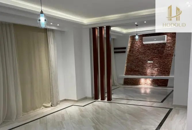 110745437 - Property Image 2