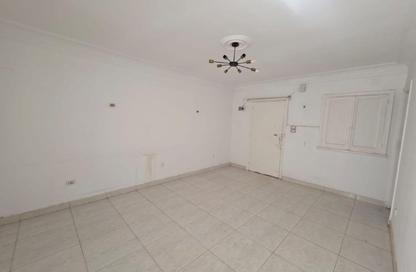 Apartment - 3 Bedrooms - 1 Bathroom for sale in El Manial - Hay El Manial - Cairo