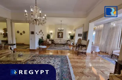 شقة - 4 غرف نوم - 3 حمامات للايجار في شارع احمد حشمت - الزمالك - القاهرة