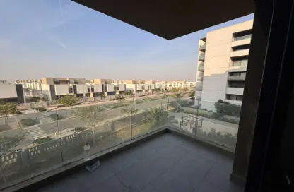 شقة - 3 غرف نوم - 3 حمامات للايجار في كمبوند البروج - كمبوندات الشروق - مدينة الشروق - القاهرة