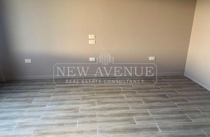 Apartment - 3 Bedrooms - 3 Bathrooms for sale in Galleria Moon Valley - South Investors Area - New Cairo City - Cairo