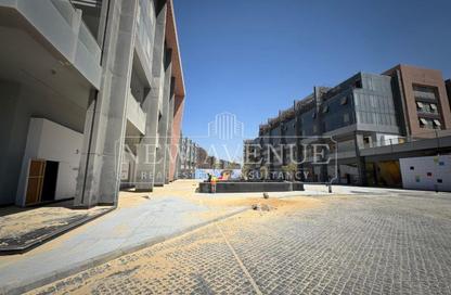 Retail - Studio - 1 Bathroom for rent in Three Sixty - 5th Settlement Compounds - The 5th Settlement - New Cairo City - Cairo