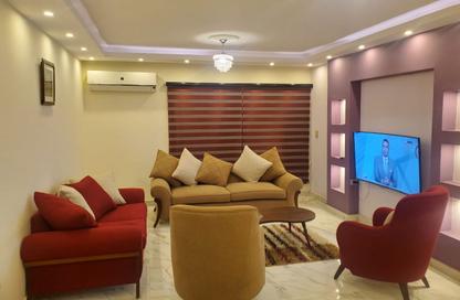 Apartment - 3 Bedrooms - 2 Bathrooms for rent in Al Rehab - New Cairo City - Cairo