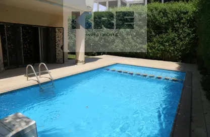 تاون هاوس - 4 غرف نوم - 6 حمامات للبيع في رويال فالي - محور 26 يوليو - مدينة 6 أكتوبر - الجيزة