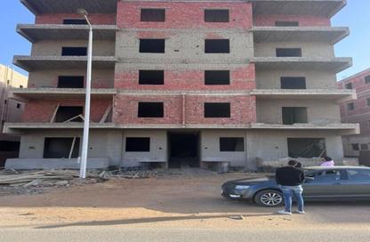 Apartment - 3 Bedrooms - 2 Bathrooms for sale in 4th Neighborhood - 4th Area - Shorouk City - Cairo