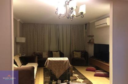 Apartment - 2 Bedrooms - 1 Bathroom for rent in Street 13 - Maadi - Hay El Maadi - Cairo