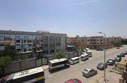 شقة - 3 غرف نوم - 2 حمامات للبيع في المجاورة الثانية - الحي الثالث شرق - مدينة الشروق - القاهرة شقة - 3 غرف نوم - 2 حمامات للبيع في المجاورة الثانية - الحي الثالث شرق - مدينة الشروق - القاهرة