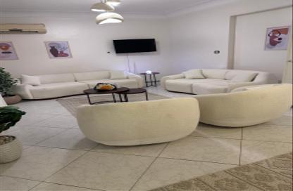 Apartment - 3 Bedrooms - 2 Bathrooms for rent in Abd Al Aziz Aal Seoud St. - El Manial - Hay El Manial - Cairo