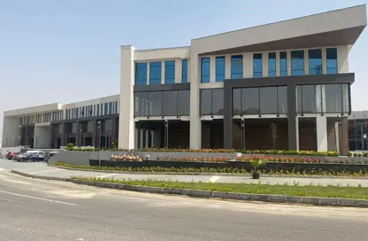 Office Space - 3 Bedrooms - 2 Bathrooms for sale in West Gate - 6 October Compounds - 6 October City - Giza