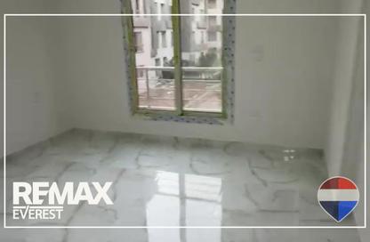 Apartment - 3 Bedrooms - 3 Bathrooms for rent in Cairo University Compound - Sheikh Zayed Compounds - Sheikh Zayed City - Giza