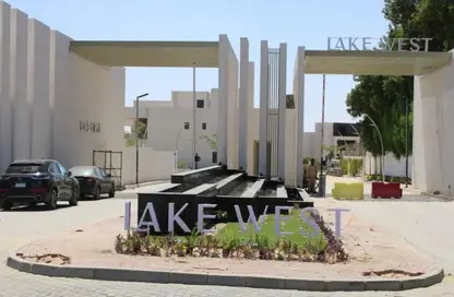 فيلا - 4 غرف نوم - 4 حمامات للبيع في ليك ويست - كمبوندات الشيخ زايد - الشيخ زايد - الجيزة