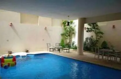 دوبلكس - 5 غرف نوم - 5 حمامات للبيع في شرق الاكاديمية - مدينة القاهرة الجديدة - القاهرة