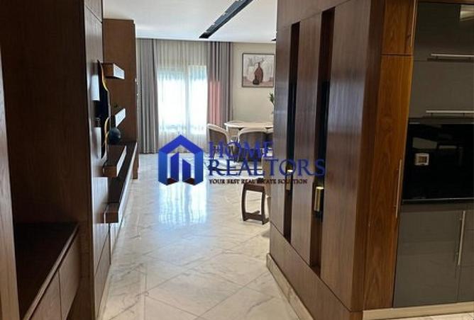 94100463 - Property Image 2