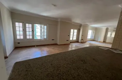 دوبلكس - 3 غرف نوم - 3 حمامات للبيع في شارع نادي الصيد - الدقي - الجيزة