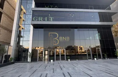 محل تجاري - استوديو - 2 حمامات للايجار في شارع التسعين الشمالي - التجمع الخامس - مدينة القاهرة الجديدة - القاهرة