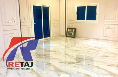 شقة - 4 غرف نوم - 2 حمامات للايجار في عمارات البنفسج - البنفسج - مدينة القاهرة الجديدة - القاهرة