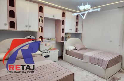 Apartment - 4 - 3 for sale in Makram Ebeid St. - 6th Zone - Nasr City - Cairo
